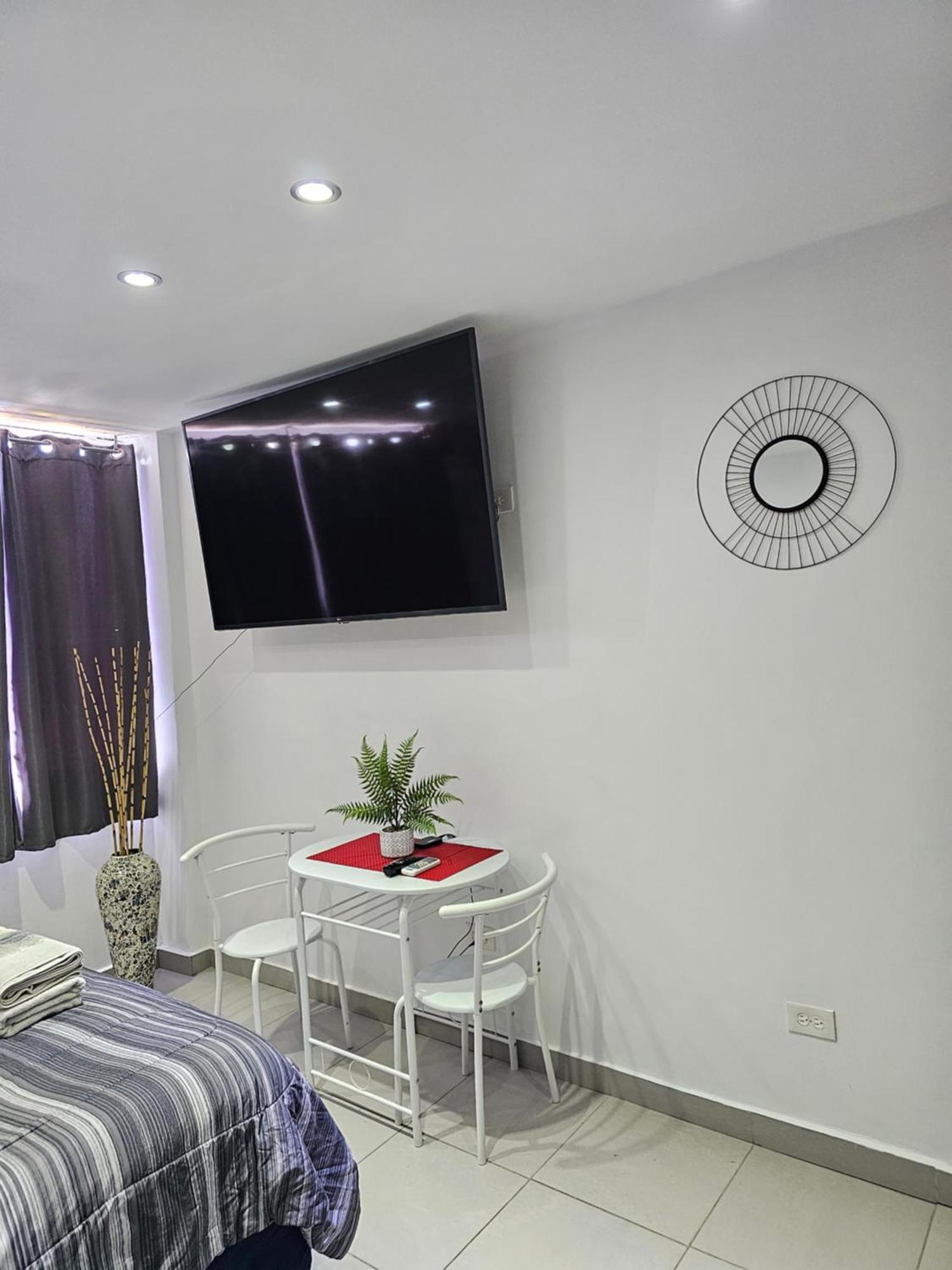 Sea Breeze Vacation Ll En Condominio Verde Mar San Juan Ngoại thất bức ảnh